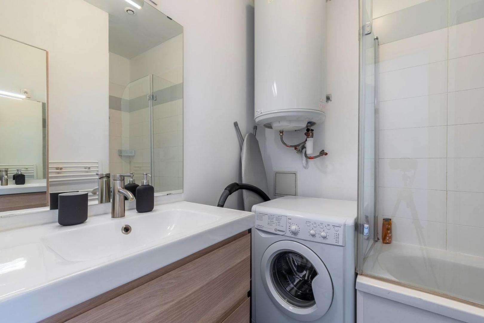 Superbe Appart. 2 Chambres En Plein Centre ! Lila Exterior foto